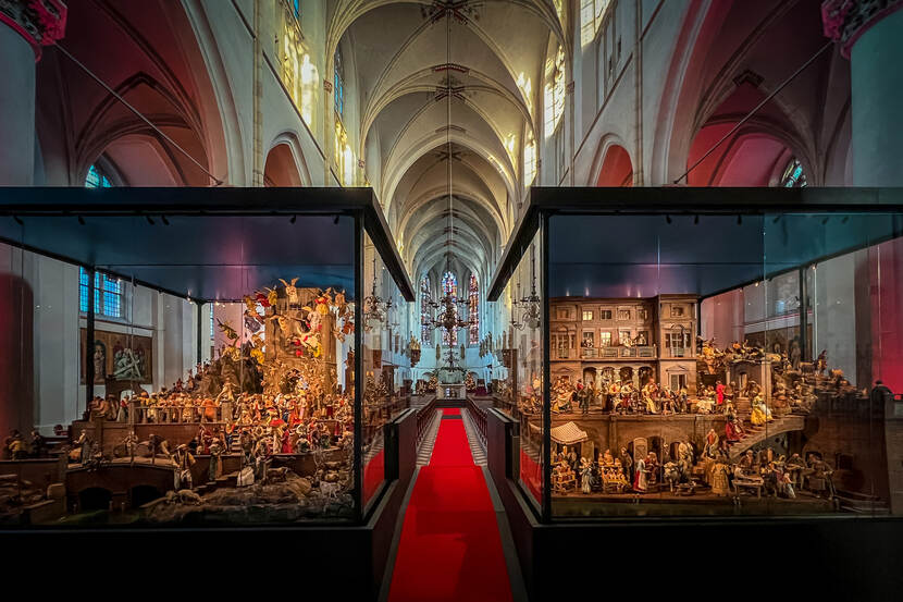 Foto van het interieur van Museum Catharijneconvent met daarin de mooiste kerststal van Nederland.